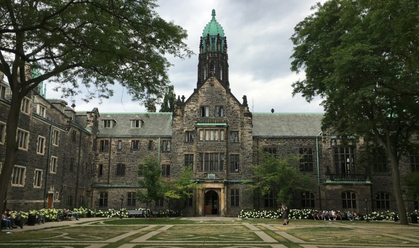 A Guide to Rocky Mountain vacations